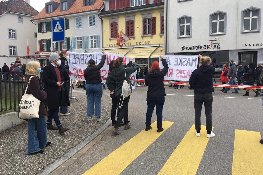 JUSO BL kritisiert SP-Polizeidirektorin Kathrin Schweizer nach Demo in Liestal