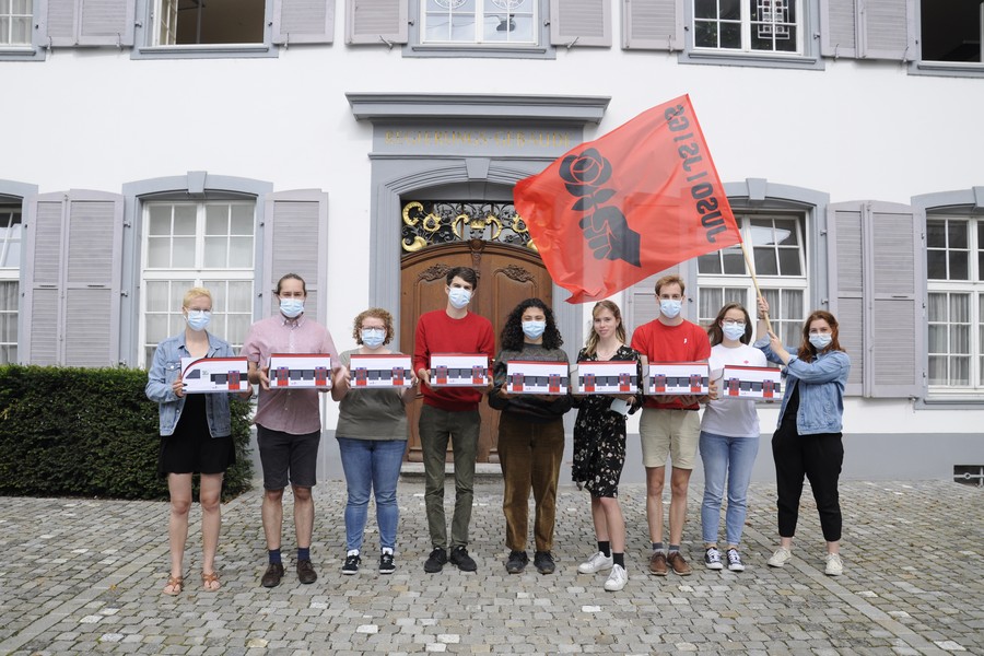 JUSO Baselland zieht ÖV Initiative zurück und  lanciert Petition