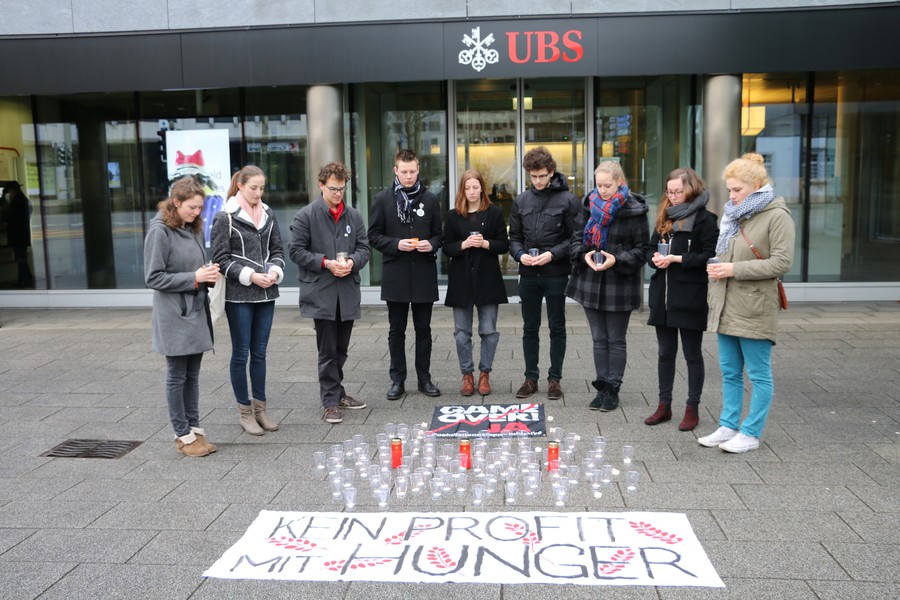 Mahnwache für die Opfer der Nahrungsmittelspekulation