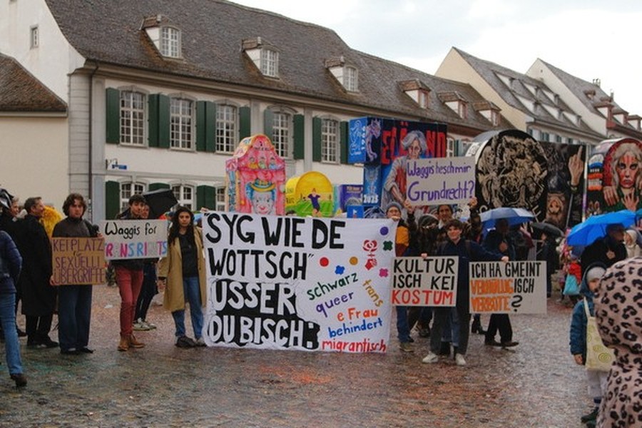Fasnacht: Wo Tradition wichtiger ist als Sicherheit - JUSO beider Basel kritisiert Basler Fasnacht