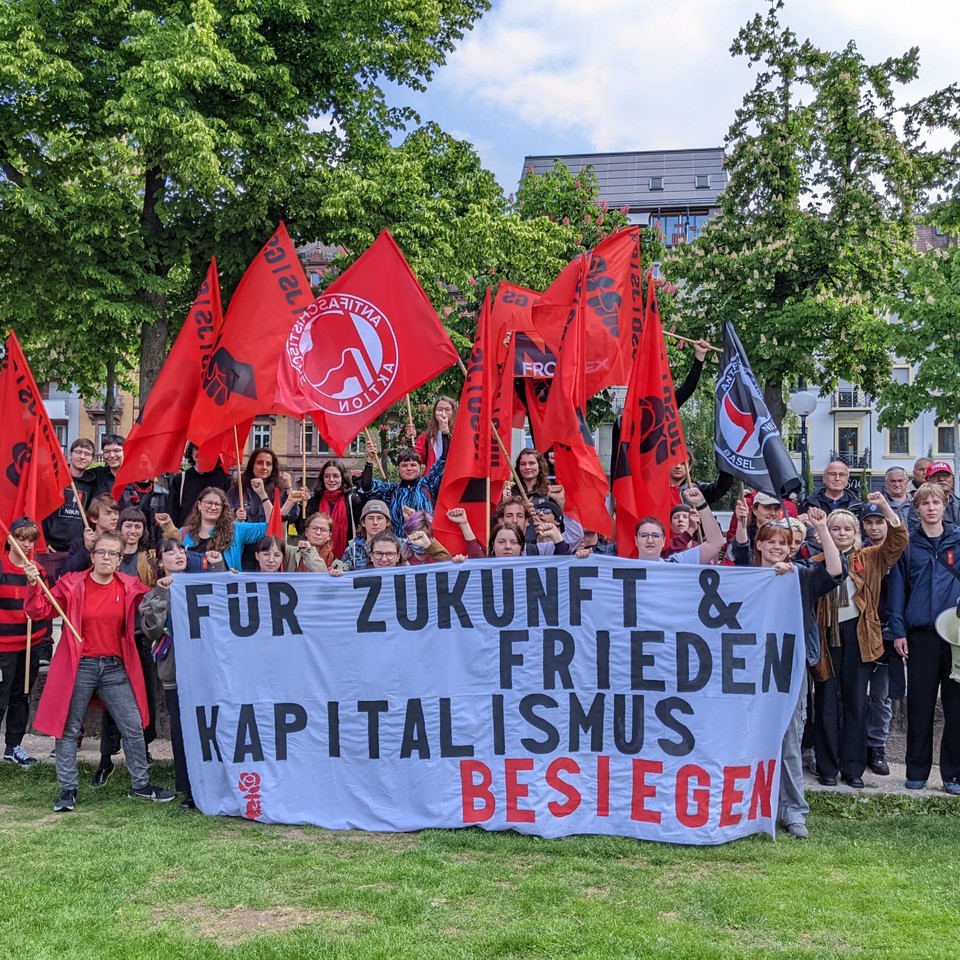 ÜBER UNS